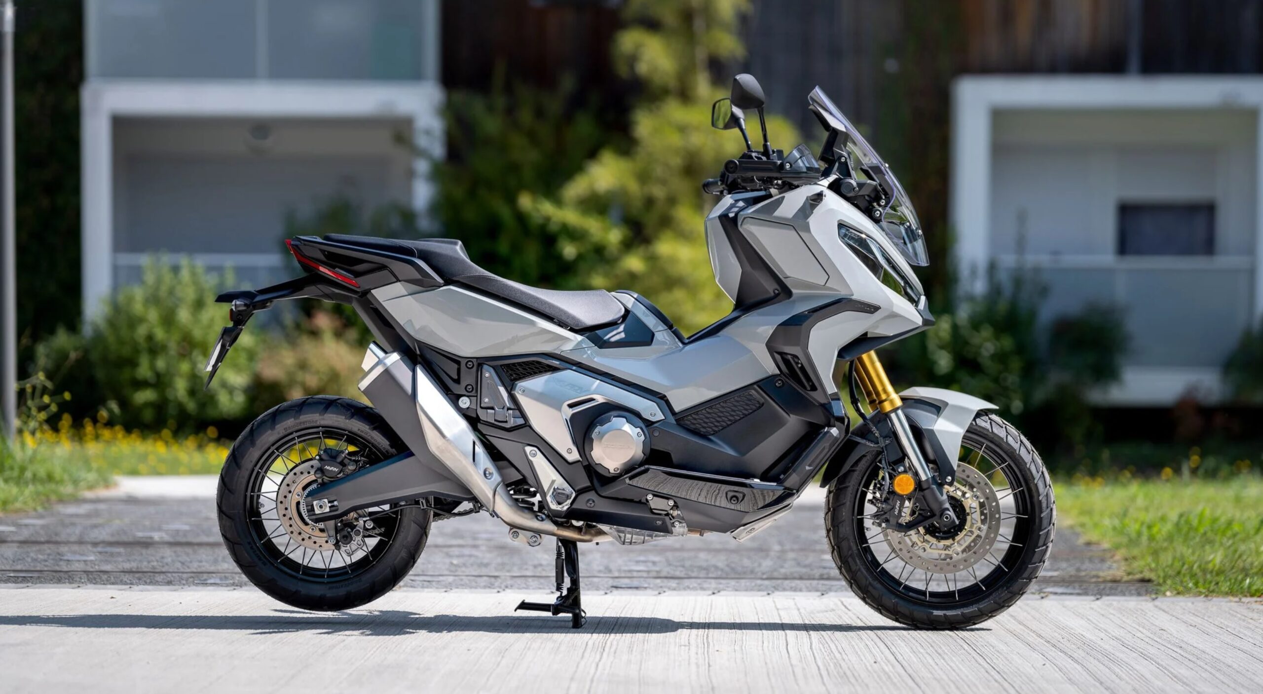 Honda-X-ADV-750-2023-04